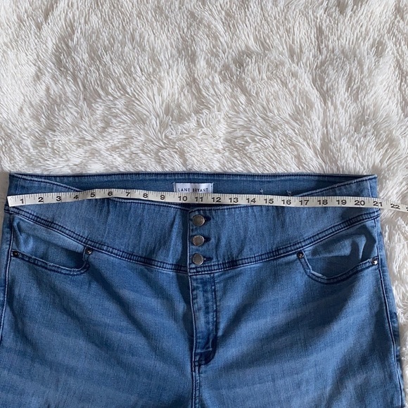 Lane Bryant High-Rise Sateen 3-Button Jegging - Picture 4 of 9